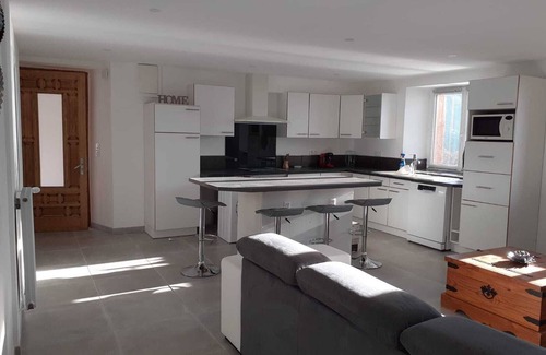 Cluses Apartment | Quiet apartment close to resorts