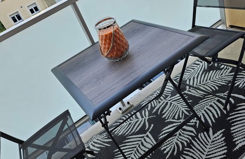 Port-Aviation Apartment | Quiet apartment, ideal for families and 15 minutes from the airport.