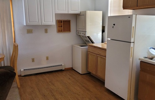 Clifton Apartment | Quiet backyard studio with private entrance