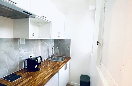 Saint-Ouen Apartment | Quiet, bright, fully-equipped studio in the Pleyel district