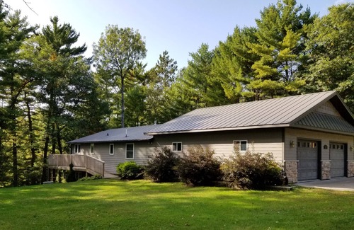 Willard House | Quiet cabin with numerous recreational activities