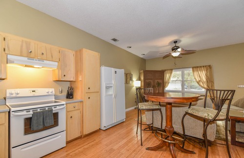 Richmond Hill House | Quiet Coastal Home Savannah Ft Stewart GA