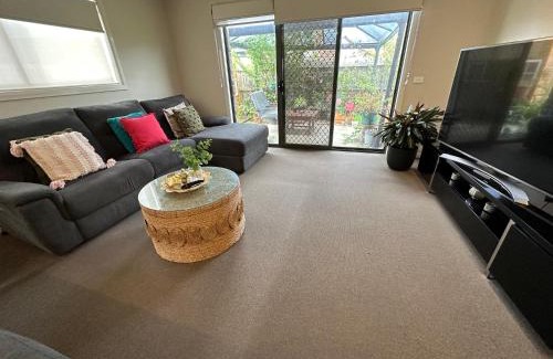 Point Cook House | Quiet Comfort for Relaxing Stays