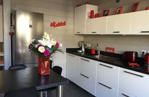 Aix-les-Bains City Center Apartment | QUIET & COMFORT TOWN CENTER, cozy 2P+C+TERRACES+GARAGE linen included