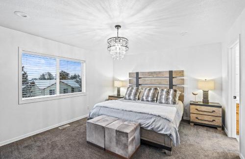 Logan Apartment | Quiet Comfortable Cliffside Estate near USU