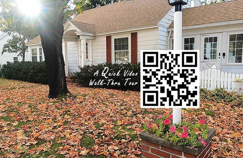 Rochester House | Quiet, convenient 2-bedroom house in town and yet near the river and trails.