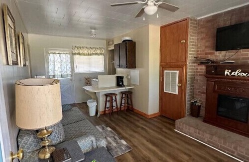 Glouster Cottage | Quiet Cottage in the heart of Burr Oak State Park - #3