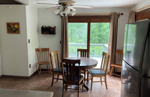 Pea Ridge House | Quiet Country Charmer