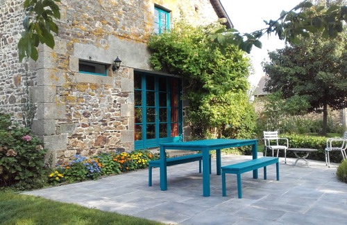 Parce Cottage | Quiet country cottage, large garden, children's games, beautiful walks, fishing.
