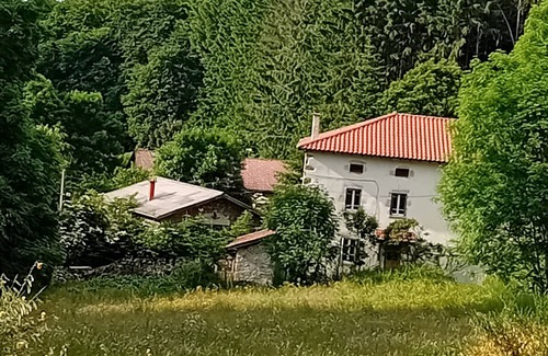 Sembadel House | Quiet country house on the edge of the forest haven of peace