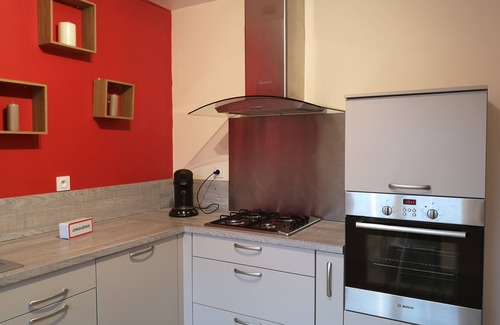 Jonquieres House | Quiet country house 2 km from the village and 10 min from Orange