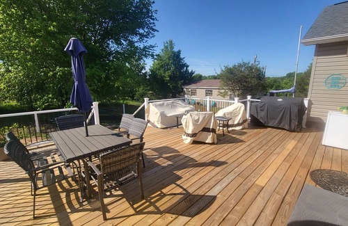 Inman House | Quiet country living close to everything