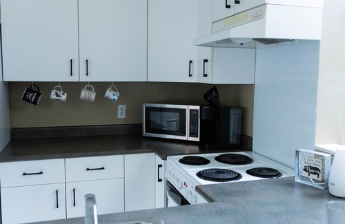 Sidney Apartment | Quiet, cozy 1 bedroom suite, w/separate entrance. Now with A/C!