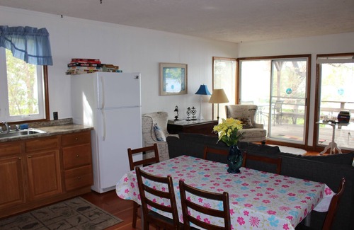 Penn Yan Cottage | Quiet Cozy Cottage on Keuka Lake Wine Trail
