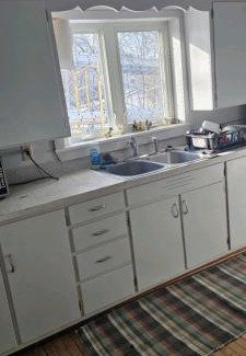 Laurium House | Quiet , cozy home