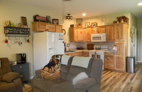 Pottawatomie County Other | Quiet, Cozy, quaint affordable place to stay. 50 minutes east of Oklahoma City