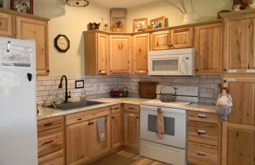 Pottawatomie County Other | Quiet, Cozy, quaint affordable place to stay. 50 minutes east of Oklahoma City