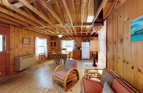 Northeast Somerset Cabin | Quiet Dog-Friendly Waterfront Getaway with Private Beach, Dock, & Firepit