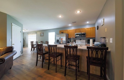 Columbia House | Quiet, Family Friendly 3/2 Home