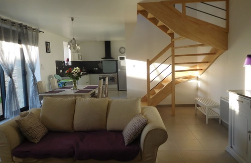 Ploneour-Lanvern Cottage | QUIET GITE 4 PEOPLE NEAR THE SEA WITH COVERED POOL