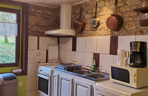 Noues de Sienne House | Quiet gîte on the edge of a forest, ideal for families with pets except cats.