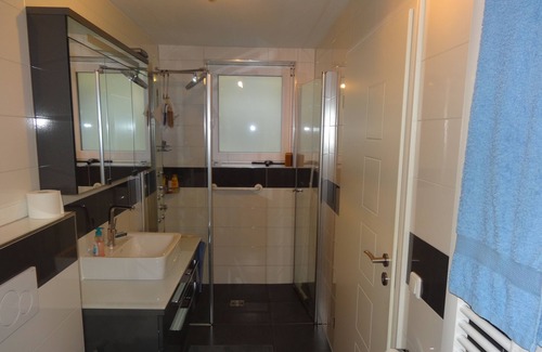 Lahnau Apartment | Quiet granny apartment with eat-in kitchen, bedroom and bathroom.