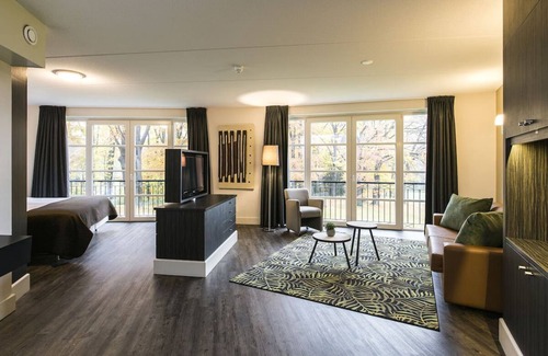 Berg en Dal Hotel | Quiet Hotel Room in a Stunning Dutch Estate | Ideal for a Relaxing Stay!