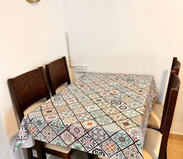 Kiryat Yam Apartment | Quiet House