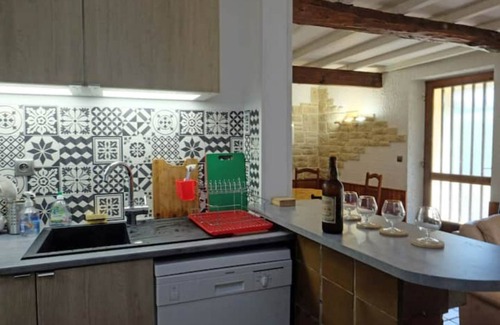 Soulan House | Quiet house with spa, view and space