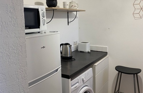 Les Caillols Apartment | Quiet, independent apartment.