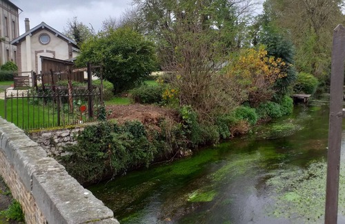 Corneville-sur-Risle House | Quiet location with 700 m garden, riverside. Pets not allowed;
