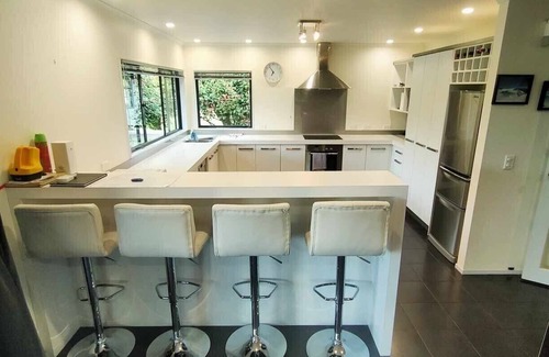 Motuoapa House | Quiet location for a relaxing break. Home away from home!