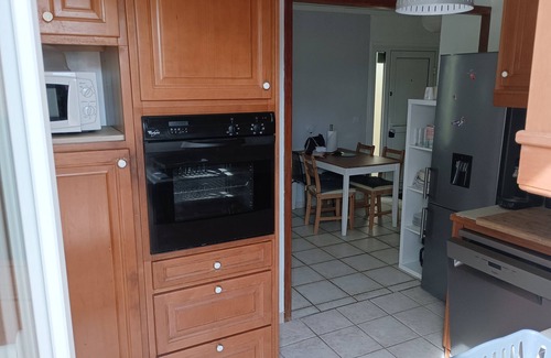 Cergy House | Quiet MARINA room with large terrace