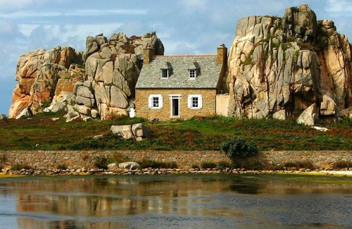 Paimpol Apartment | Quiet new 3-room apartment 1 min from the port and station