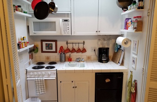 Los Gatos Apartment | Quiet Private Los Gatos Cottage B