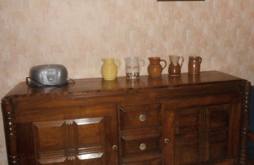 Beaumont-de-Lomagne Apartment | Quiet, restful gîte in town. Everything is less than 500m away on foot!