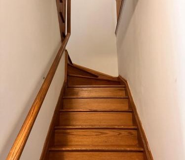 Hurontario House | Quiet Room In A Guest House