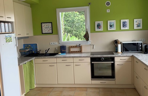 Finistere House | Quiet seaside house in a cul-de-sac.