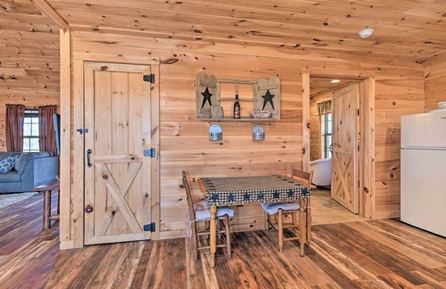 Berea Cabin | Quiet & Secluded Berea Cabin on 70-Acre Farm!