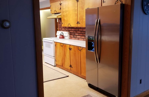 North Vassalboro House | Quiet setting 1 minute drive to China lake boat launch and ATV trail