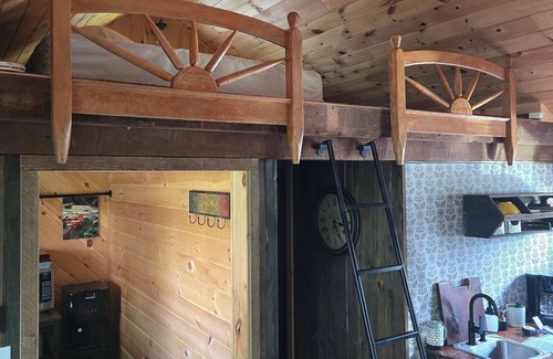Salunga Apartment | Quiet studio apt w large deck. 15 min to Lanc city, >10 to Spooky Nook Sports