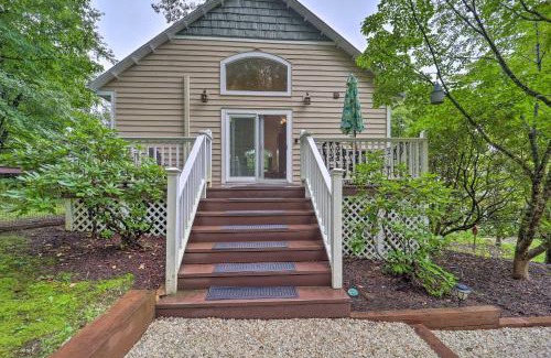 West Jefferson Apartment | Quiet Studio Escape about 2 Mi to Blue Ridge Parkway!
