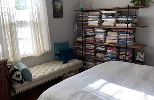 Robbinsdale Bed & Breakfast | Quiet & stylish 1 BR, bathroom, office for solo business traveler in shared home