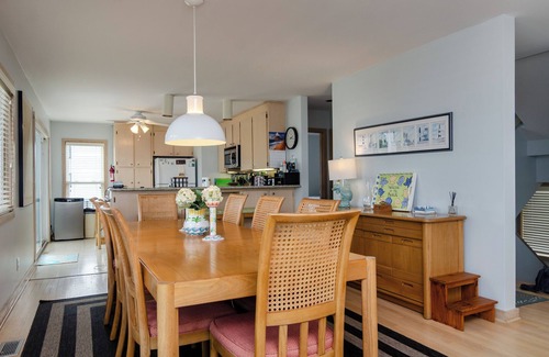 Wrightsville Beach House | Quiet Townhome Steps to Ocean!
