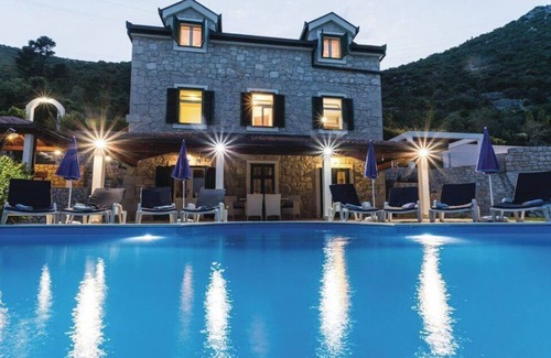 Ploce Villa | Quiet Village Villa