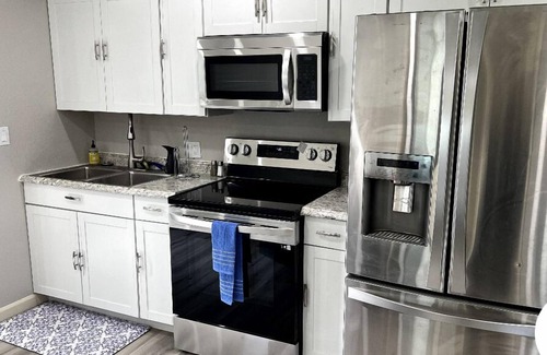 Winchester House | Quiet Vineyard/Pet friendly!