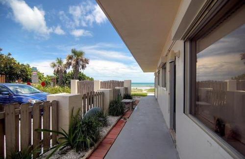 Crescent Beach House | Quiet Vista Del Mar 2 Bedroom Condo Beachfront Property