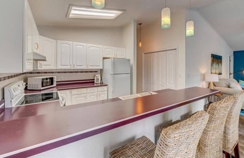 Weeki Wachee Gardens House | Quiet Water Front Retreat