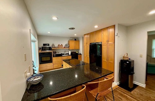 Hillsmere House | Quiet Waters Family Home 4BR Sleeps 8