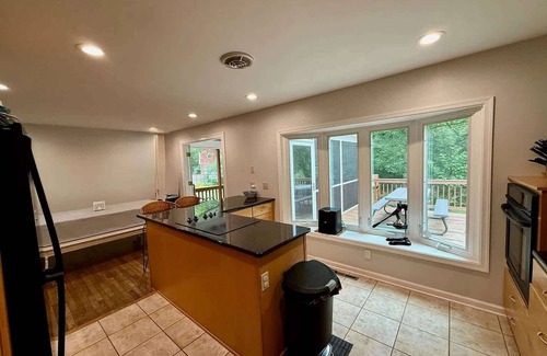 Hillsmere House | Quiet Waters Family Home 4BR Sleeps 8
